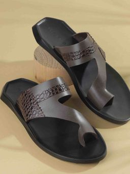 Metro - Brown Leather Round Toe Sandals