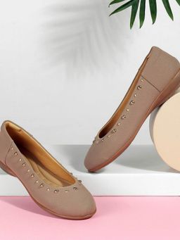Mochi - Beige Synthetic Round Toe Ballerinas