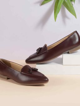 Mochi - Burgundy Synthetic Pointed Toe Loafers