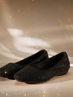 Metro - Black Synthetic Round Toe Ballerinas