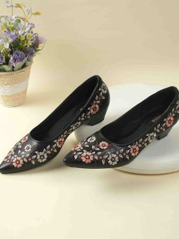Mochi - Black Synthetic Round Toe Pumps