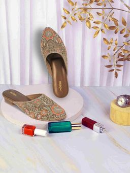 Mochi - Gold Synthetic Round Toe Mules