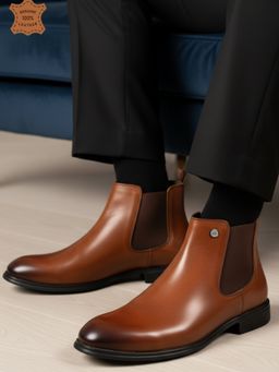 Carlton London - Tan Leather Round Toe Chelsea Boots
