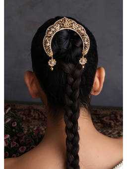 SWABHIMANN - White Tania Stone Temple Braid Pin