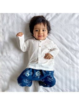 Whitewater - Unisex Organic White Kurta and Zoo Print Indigo Pyjama
