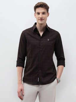 U.S. POLO ASSN. - Men Brown Checked Tailored Fit Shirt