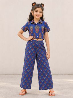 The Magic Wand - Cambric Cotton Half Sleeves Buta Printed Crop Shirt with Pant