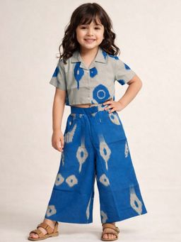 The Magic Wand - Cambric Cotton Half Sleeves Ikat Printed Shirt with Pant-Blue
