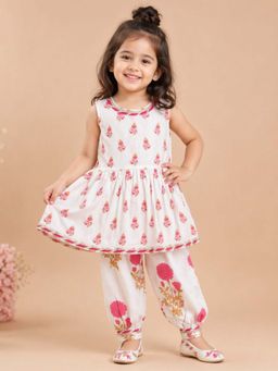 The Magic Wand - Cambric Cotton Sleeveless Floral Printed Kurta with Salwar- Fuchsia