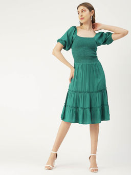 Moomaya - Women Square Neck Green Solid Midi Dress