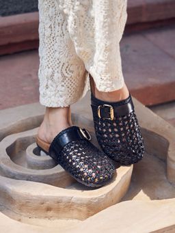 Peach Flores - Valencia Leather Black Mules