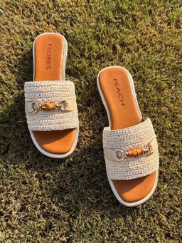 Peach Flores - Marbella Leather Beige Flats