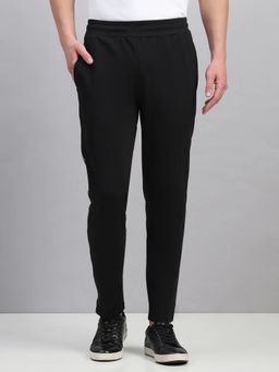 Fitleasure - Men Black Blended Solid Tapered Trackpant
