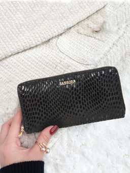 Sassora - Women Trendy Black Genuine Leather RFID Wallet (4 Card Slots) (M)