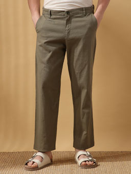 Dennis Lingo - Men Olive Solid Straight Fit Trouser