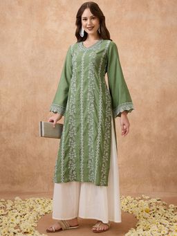 Globus - Women Green Embroidered Kurta