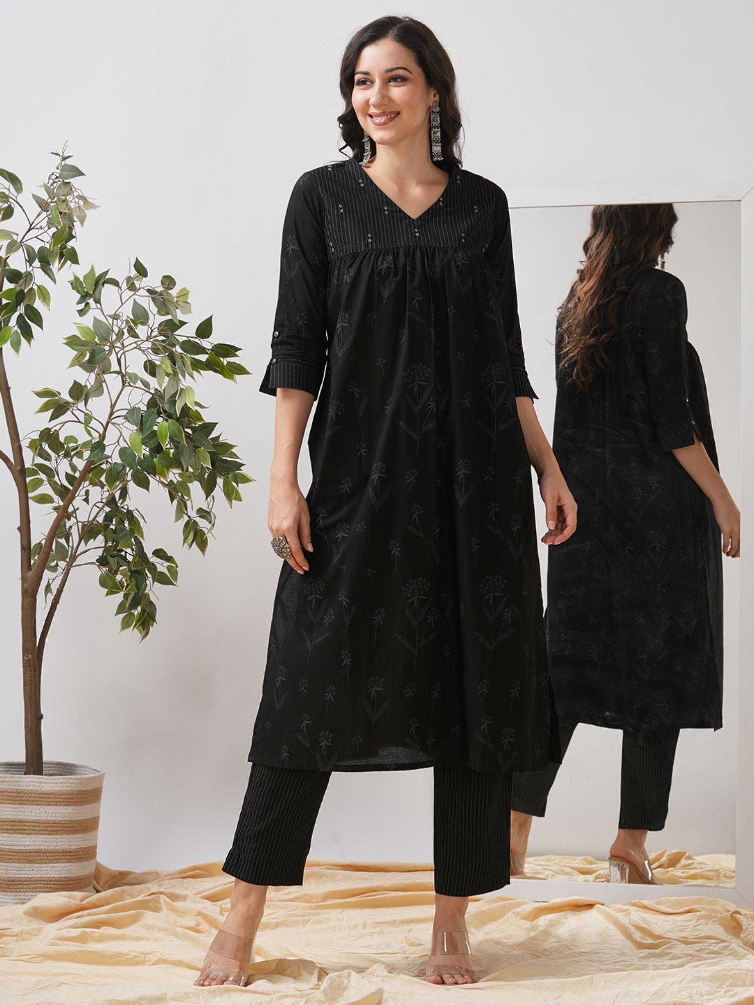 kami kubi A-Line Mirror Work Three Fourth Sleeves Black Kurta-picture-25