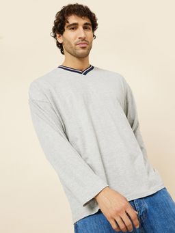 Styli - Grey Long Sleeves V Neck Ribbed Boxy T-Shirt with Piped Detail