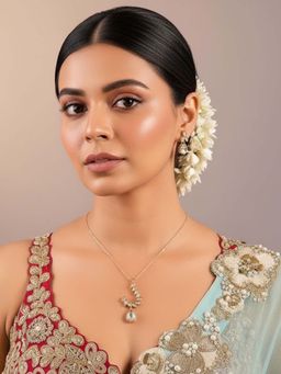 Auraa Trends - Gold-Plated Kundan Pendant Jewellery Set with Green and White Stones for Women