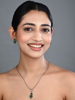 Anvik - Elegant Crystal Green Pendant Necklace Set with Drop Earrings