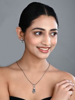 Anvik - Elegant Crystal White Pendant Necklace Set with Drop Earrings