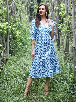 AAREIN - Women Blue Tie & Dye A-Line Midi Dress
