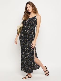 Clovia - Pretty Florals Resort Wear Dress In Black - Crepe