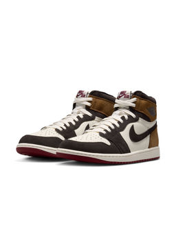 Nike - Men Air Jordan 1 Retro High Sneakers