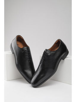 Van Heusen - Men Black Lace Up Oxfords