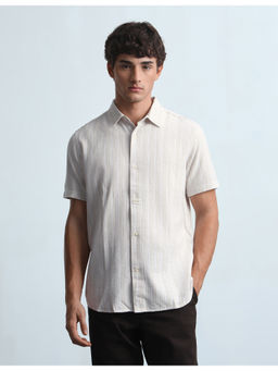Flying Machine - Mens Self Design Vertical Striped Slim Fit Casual Shirt