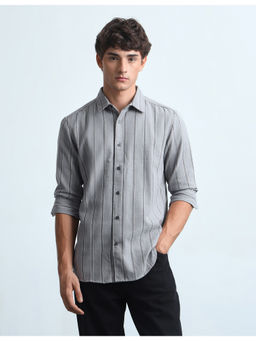 Flying Machine - Mens Vertical Striped Slim Fit Casual Shirt