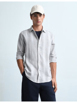 Flying Machine - Mens Vertical Striped Slim Fit Casual Shirt