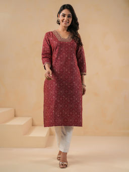 SPAN - Red Straight Printed Kurta With Pant