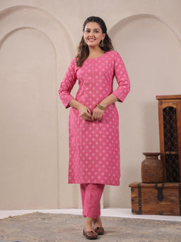 SPAN - Red Straight Printed Kurta With Pant