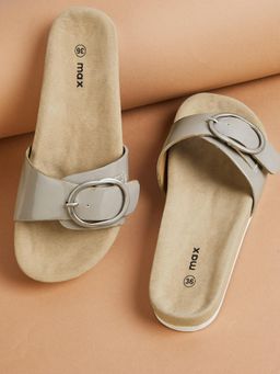 max - Women Grey Buckle Sandals