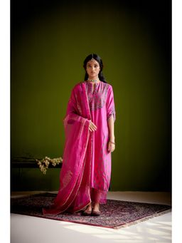 Vashisht Guru Dutt - Pink Block Printed Embroidered Kurta with Pant and Dupatta (Set of 3)