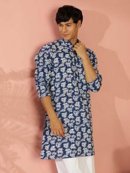 Vastramay - Blue Printed Cotton Regular Kurta