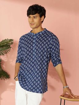 Vastramay - Blue Printed Cotton Regular Kurta
