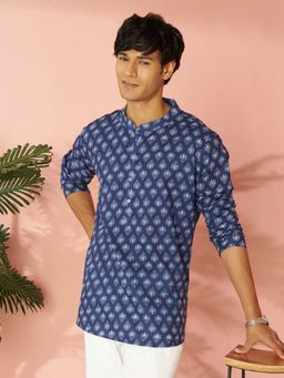 Vastramay - Blue Printed Cotton Regular Kurta