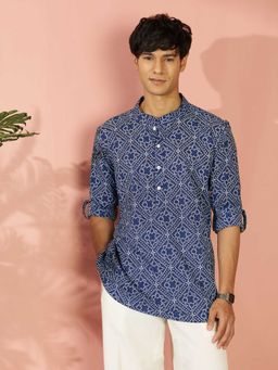 Vastramay - Blue Printed Cotton Regular Kurta