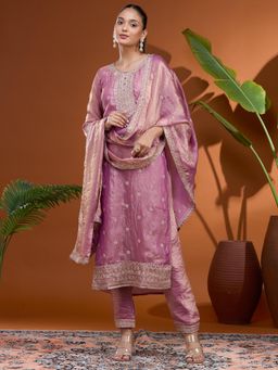 Koskii - Pink Embroidered Round Neck Three Fourth Sleeves Kurta Pant & Dupatta