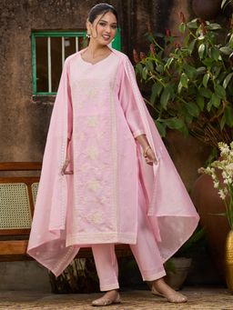 Koskii - Pink Embroidered Round Neck Three Fourth Sleeves Kurta Pant & Dupatta