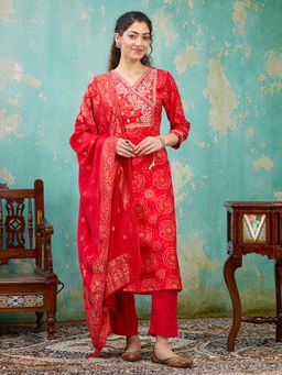 Koskii - Red Embroidered V-Neck Three Fourth Sleeves Kurta Pant & Dupatta