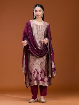 Koskii - Wine Embroidered Round Neck Three Fourth Sleeves Kurta Pant & Dupatta