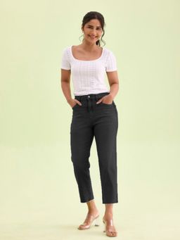 Go Colors - Women Solid Black Denim Mid Rise Cropped Jeans