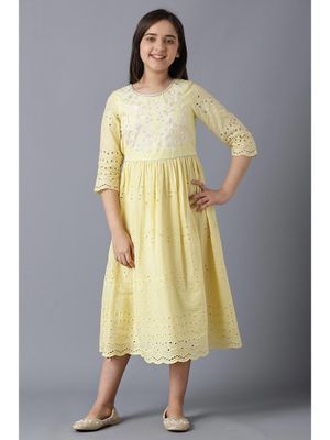 Girls Yellow Schiffli Gillet With Top And Pants main image 0