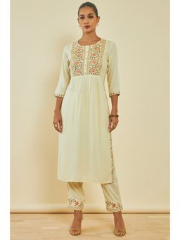 Soch - Womens Off White Rayon Floral Embroidery Kurta with Pant (Set of 2)