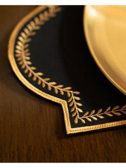 The Living Edit - Black Aurum Crest Placemat