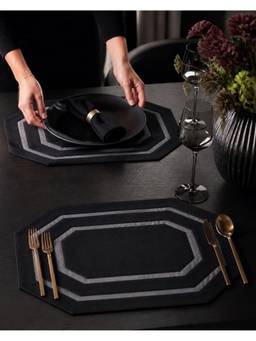 The Living Edit - Black Midnight Manor Placemat