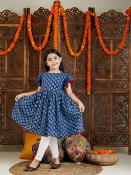 Vastramay - Girls' Indigo Blue & White Block Print Kurta & Leggings Set
